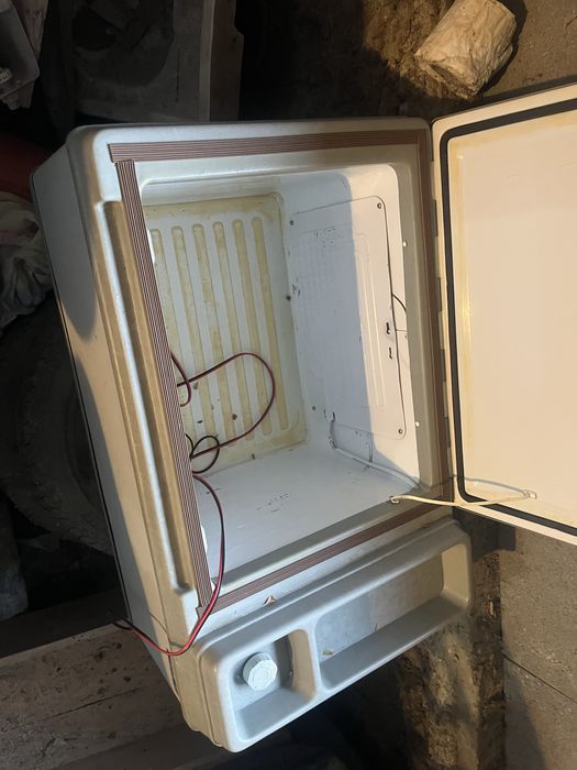 Frigider auto cu freon