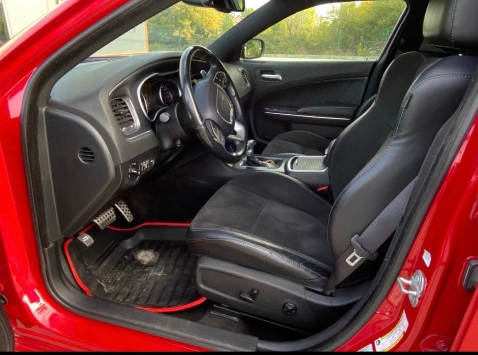 Кола Dodge Charger СПЕШНО
