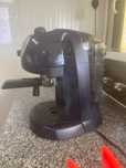 Vând expresor cafea delonghi