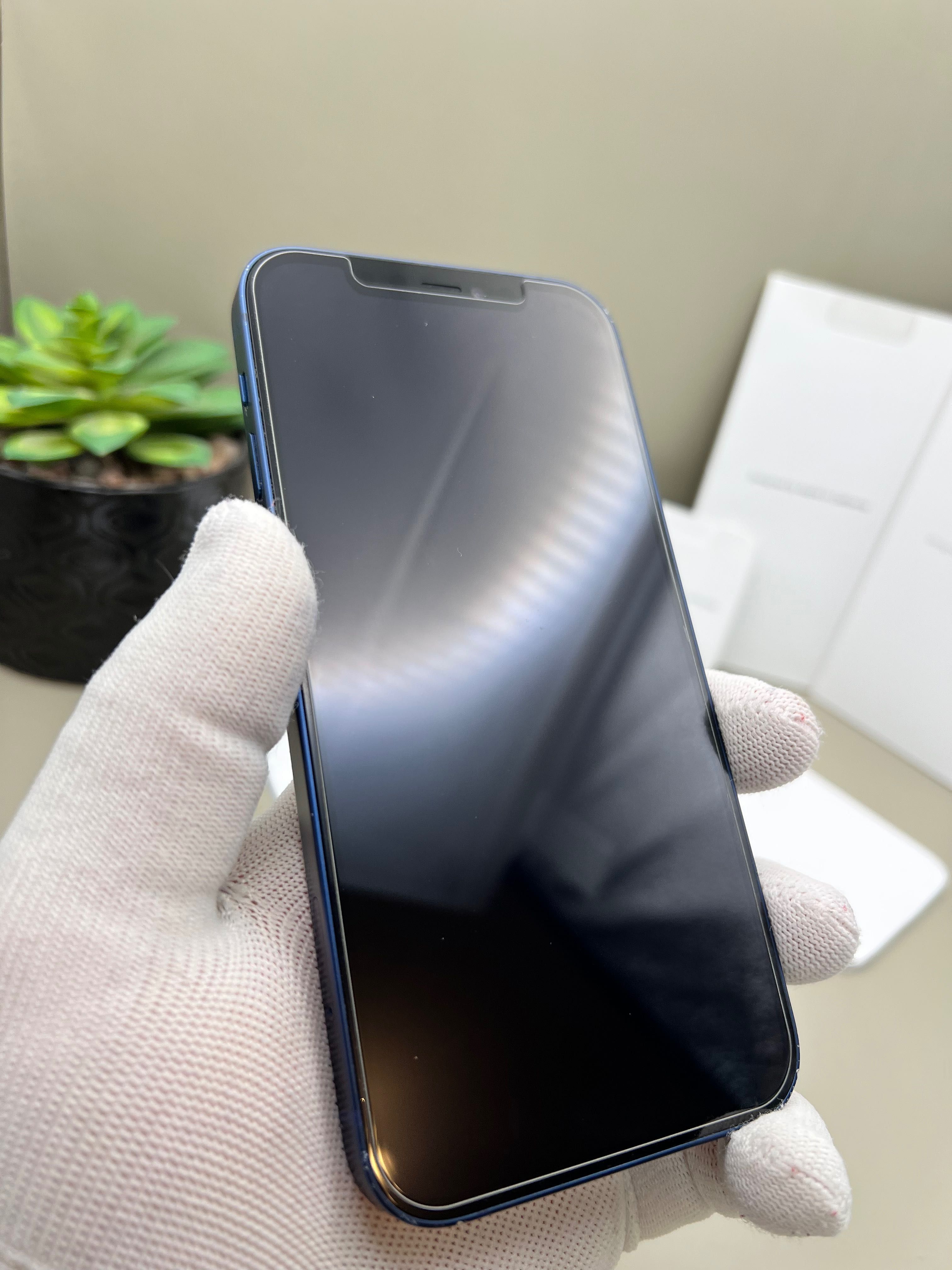 iPhone 12 / 12 Pro, iCloud locked, ЗА/НА ЧАСТИ, 95% батерия, КАТО НОВ!