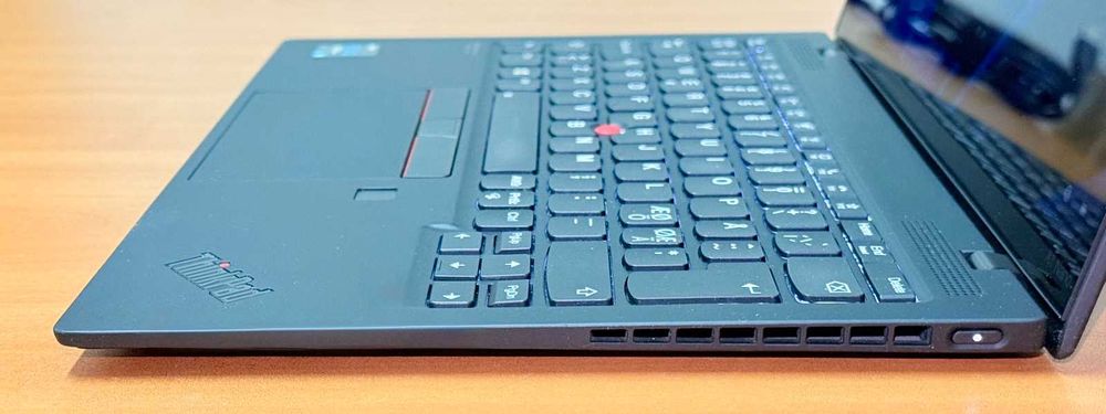 Lenovo X1 Nano G1/ i5-1140G7 / 16GB / 256GB SSD / 2K Touch 100% sRGB