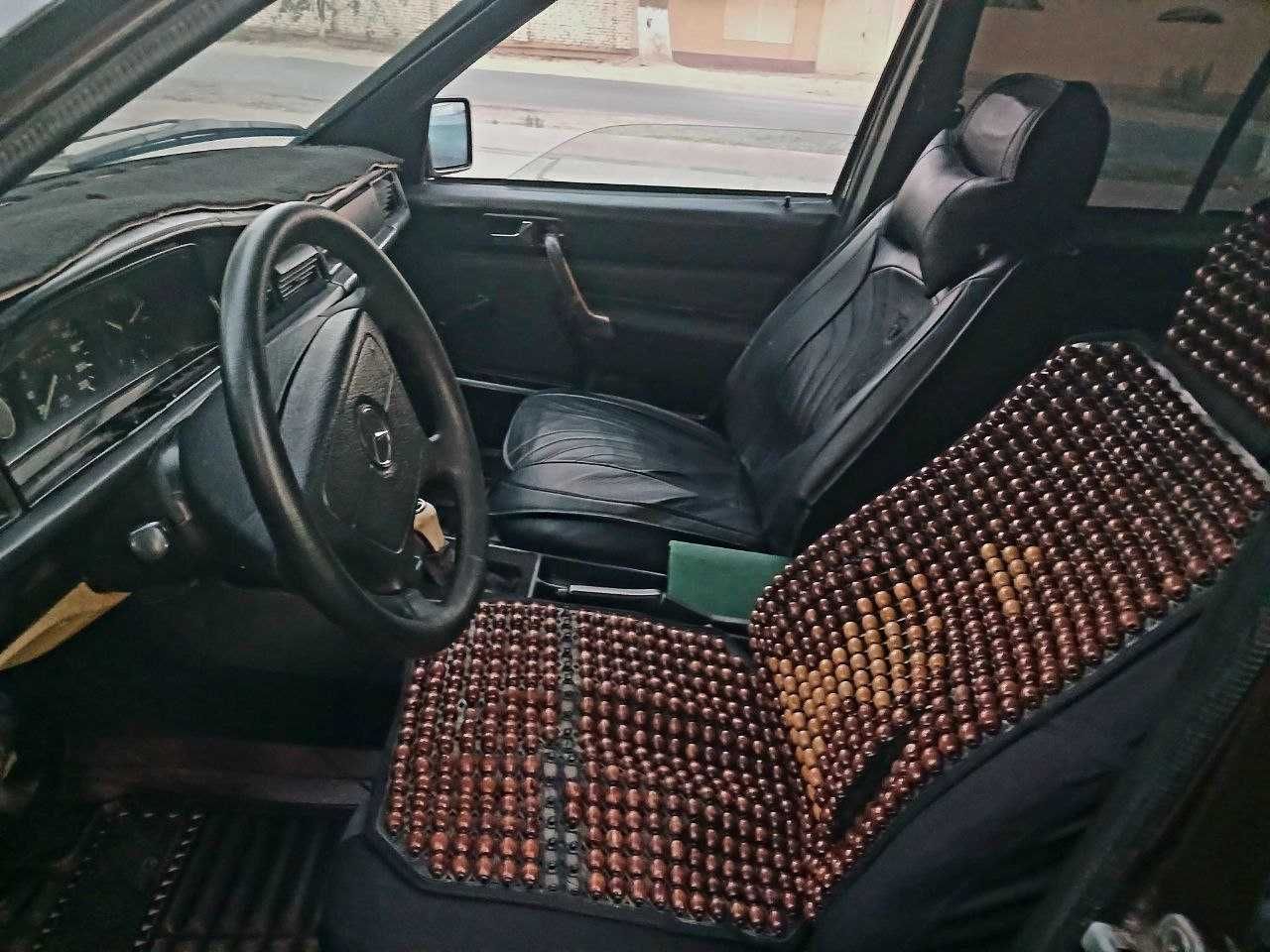 Srochna Mercedes benz 190 W201 sotiladi