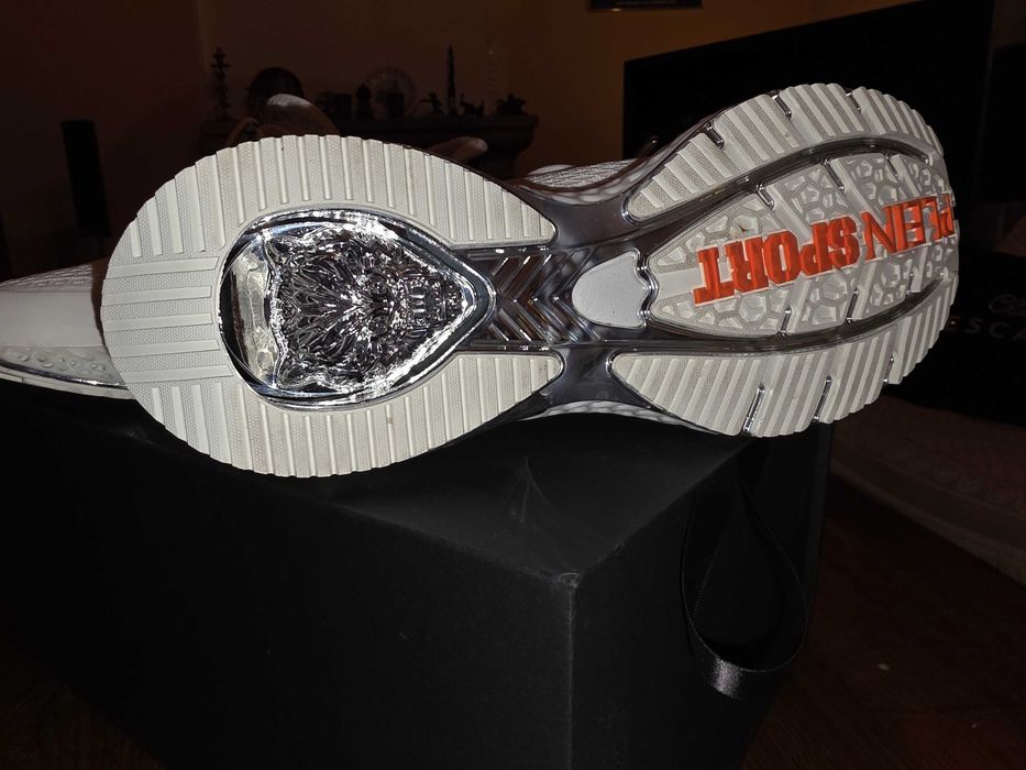 PLEIN SPORT оригинални маратонки размер 42