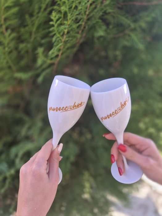 Vand pahare plastic dur