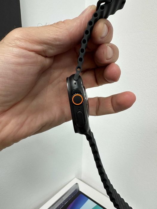 Apple iWatch Ultra 2 Black 49mm 100%