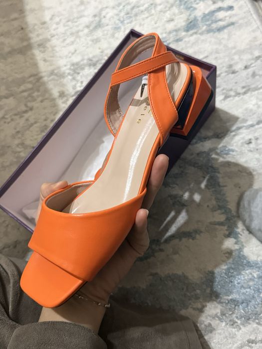 Денская обувь новая