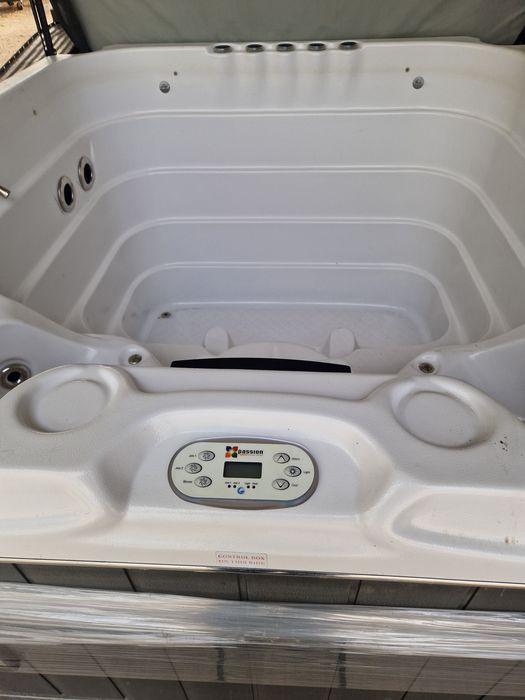 Jacuzzi si piscina jacuzzi