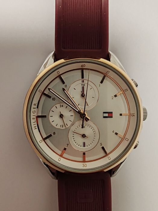 Ceas Tommy Hilfiger Stella ca nou, in garantie.