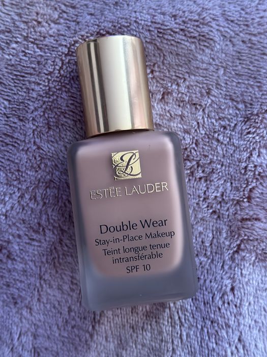 Фон дьо тен флуид Estee Lauder