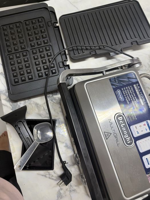 Мультигриль Delonghi D1030 3в1