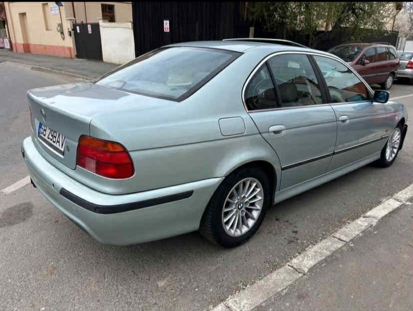 BMW E39 520i 150 cp