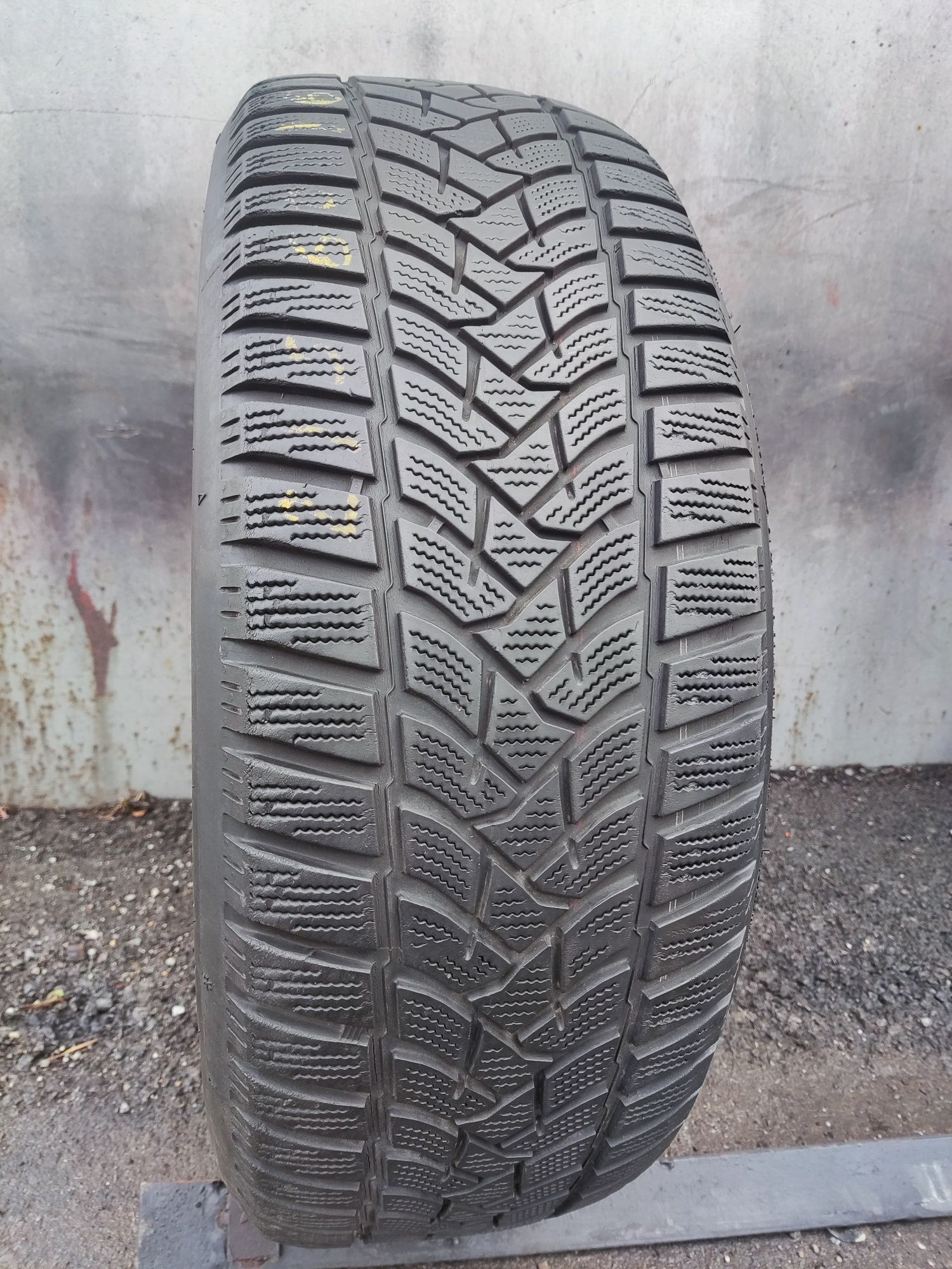 1бр.зимна гума 215/60/16 Dunlop Winter Sport 5
dot21
6.5mm
Добро състо