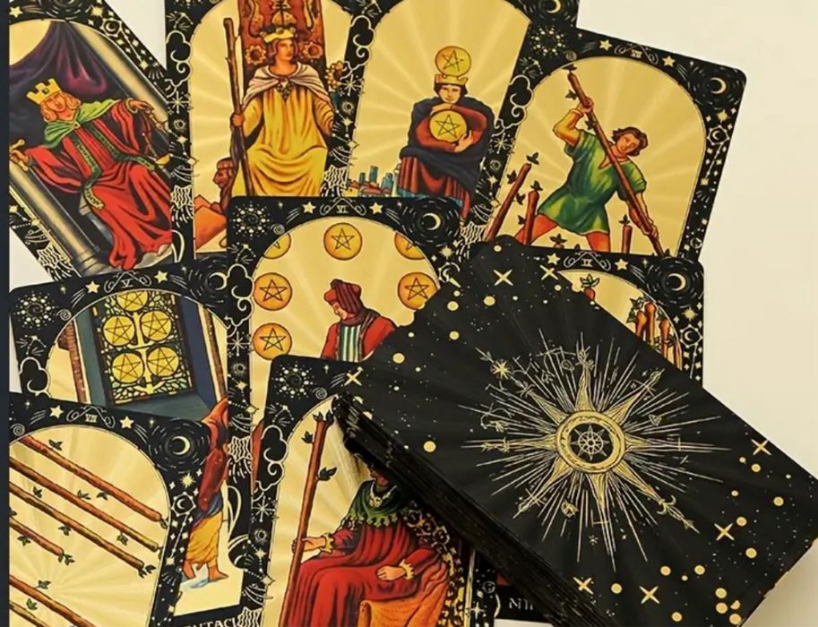 Cărți de Tarot  –  78 de  Carti
