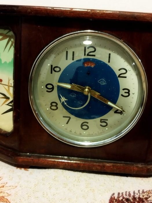 Стар дървен часовник