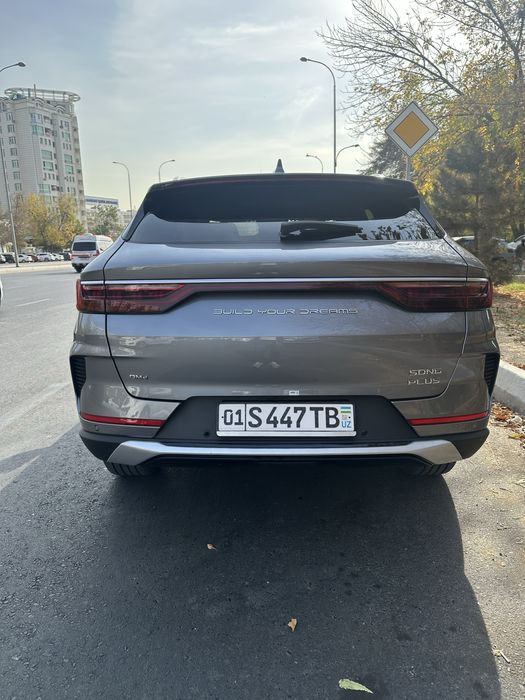 BYD SONG plyus  gibrid