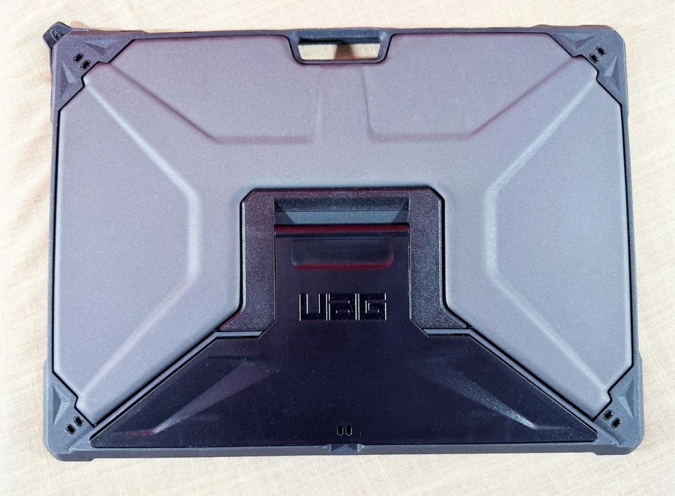 Husa Surface Pro 9 10 11 X Urban Armor Gear Scout v2