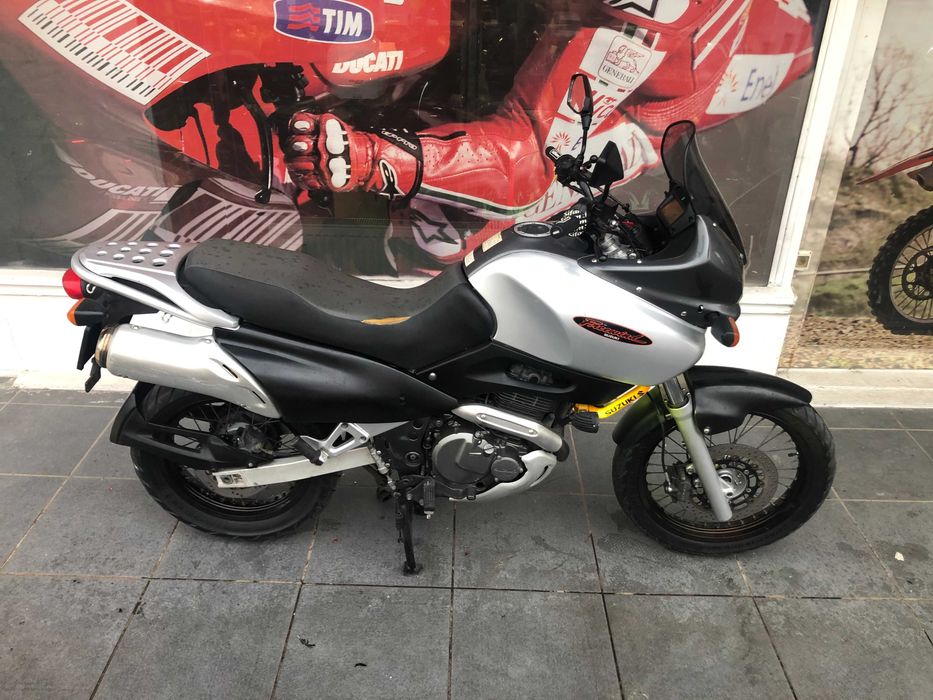 Dual-sport Suzuki Xf 650 - Freewind cat. A2 35kw