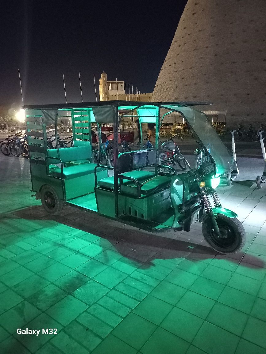 Elekriro moto riksha xolati alo