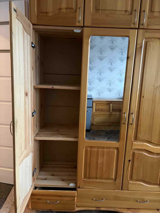 Мебели от масивно дърво - Чам (Гардероб, ракла, нощно шкафче)