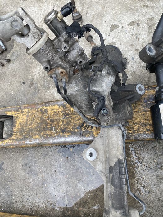 Caseta Directie Cu Active Steering BMW F01 F02 Pret 2500 lei