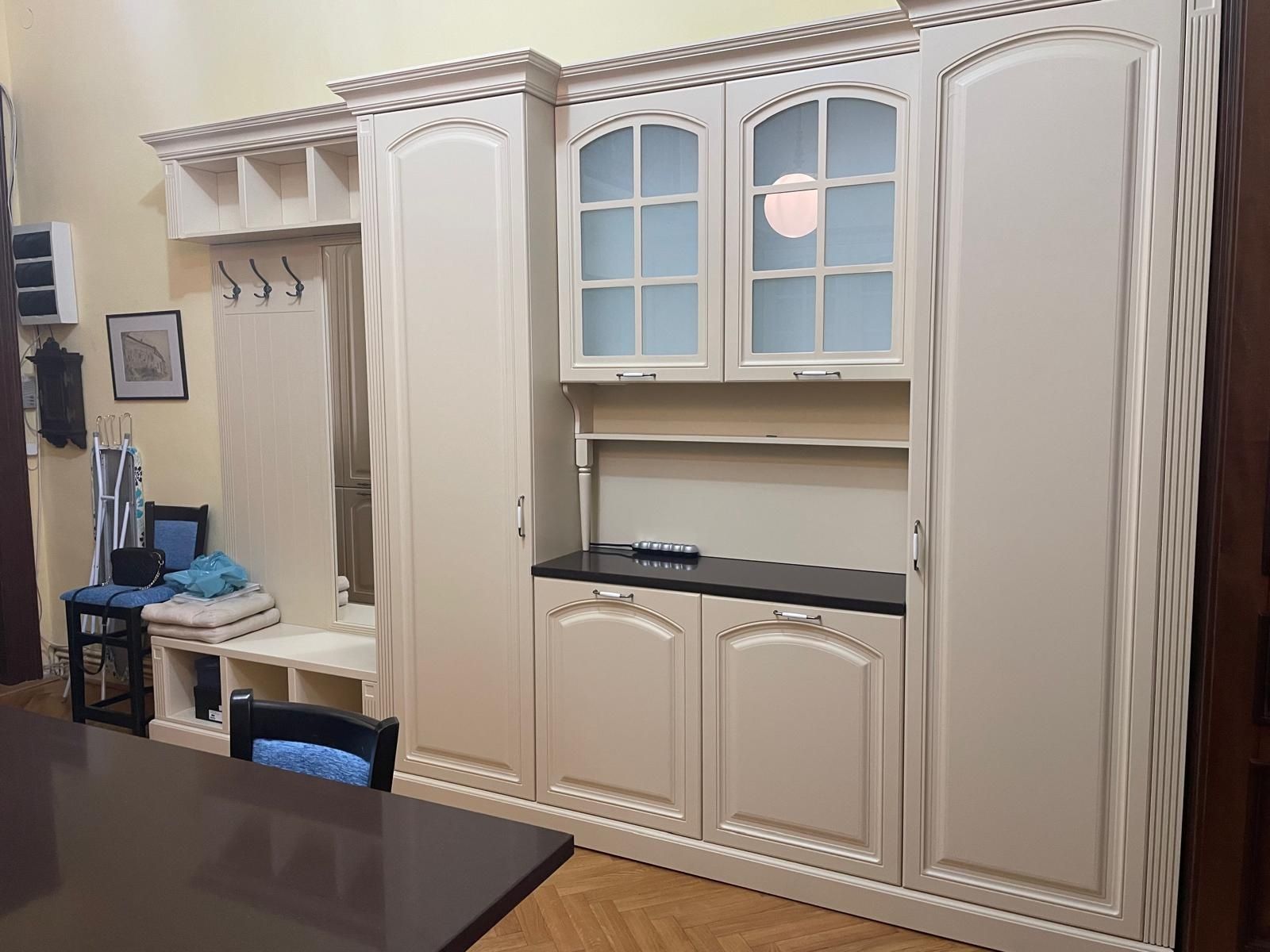 Vând apartament ultracentral 2 camere pret 115000 euro