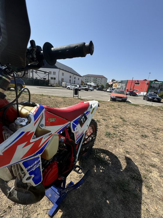 Beta 300rr racing