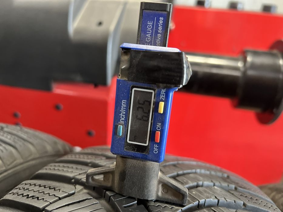 Зимни гуми 215/65 R16 Hankook