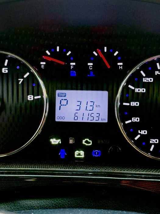 Gentra qora avtamat full hamma narsasi bor