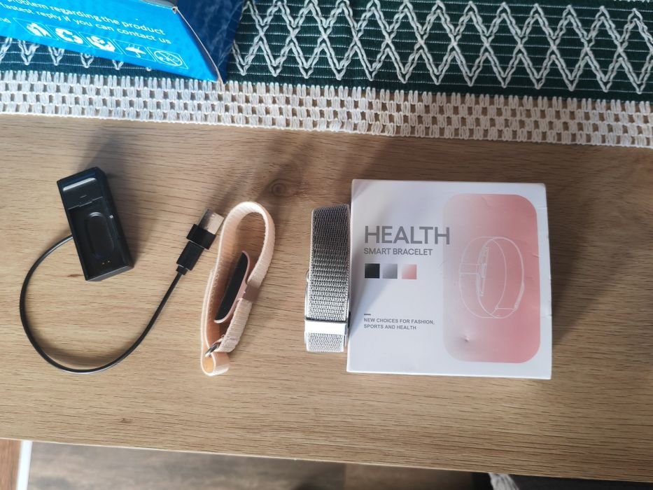 Vând două brățări inteligente Ethelred 2208A