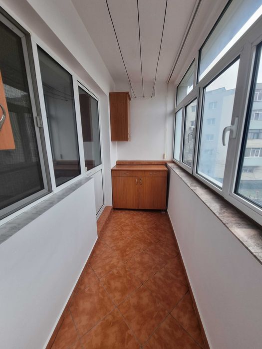 Ap. 3 camere, et. 2, 67 mp, Str. Drăgăneṣti, Bl. 12