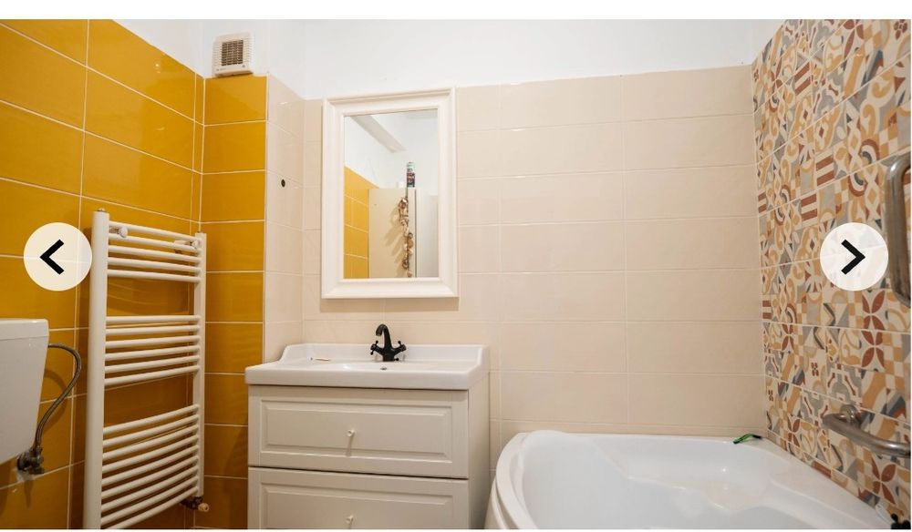 Închiriez apartament 3 camere