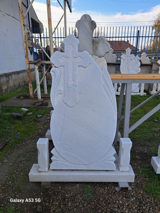 Cruci marmură și granit