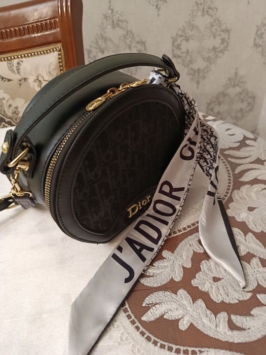 Новая черная сумка 7000 тг