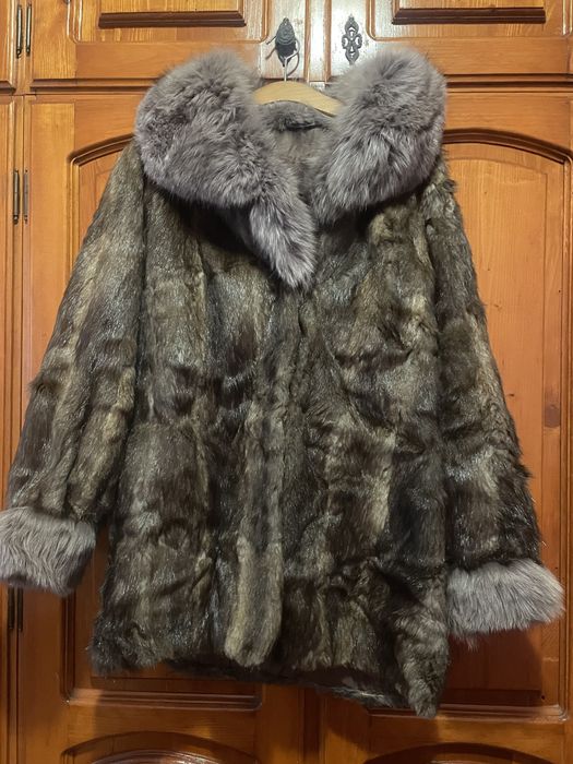 Blana naturala lux bizam cu guler vulpe