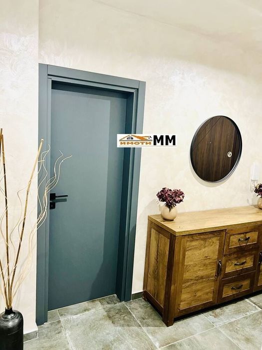 Дава се под наем Тристаен апартамент в Пловдив, Остромила - 90 кв.м за 561 € - Снимка #12