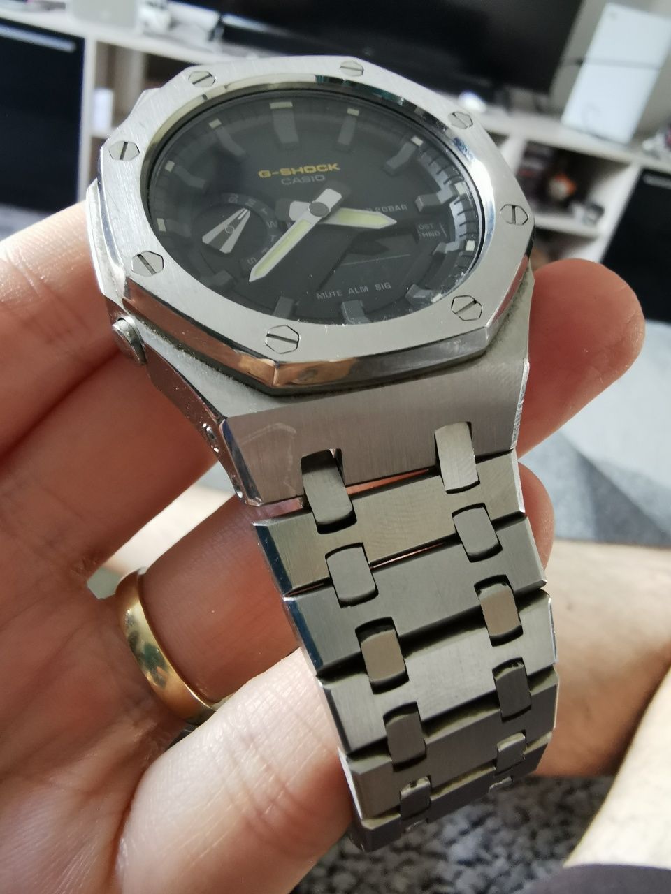 Ceas Casio G-Shock modat cu Casio Oak