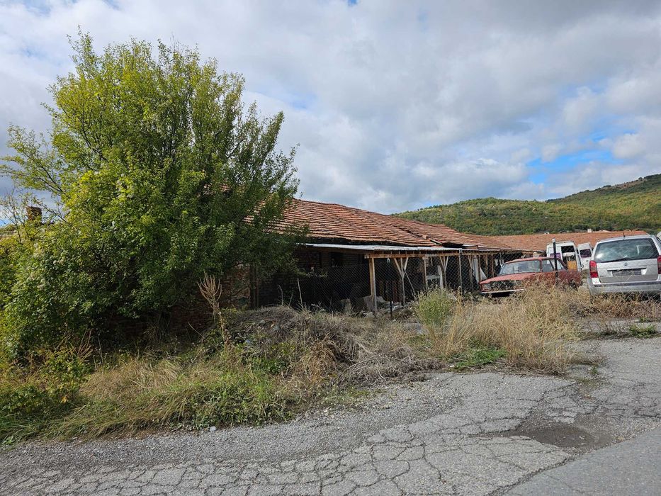 Продава се Склад в с. Раждавица, Област Кюстендил - 384 кв.м за 339 €/кв.м - Снимка #2