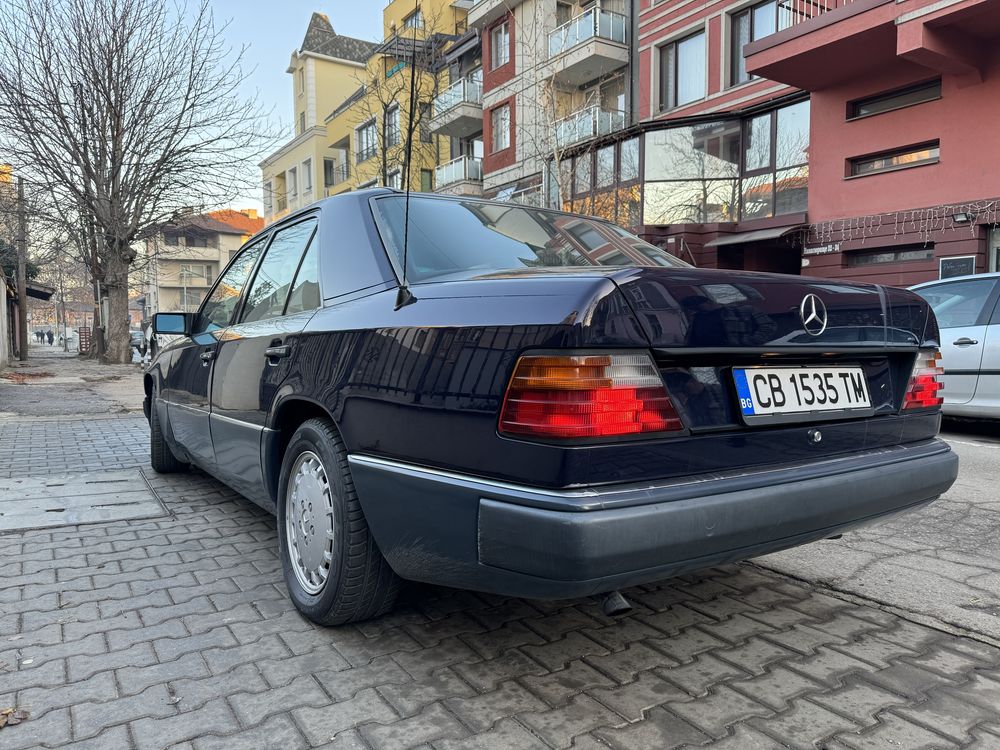 Mercedes-Benz 124