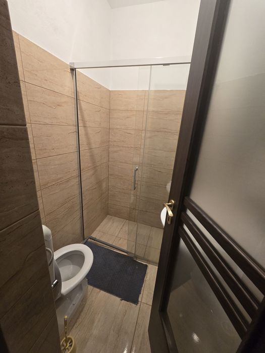 Vand Spatiu Comercial