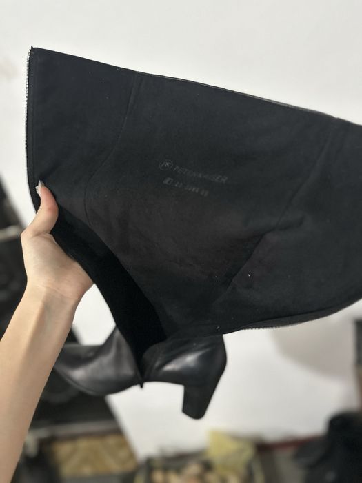 Фортепиано черное, старое