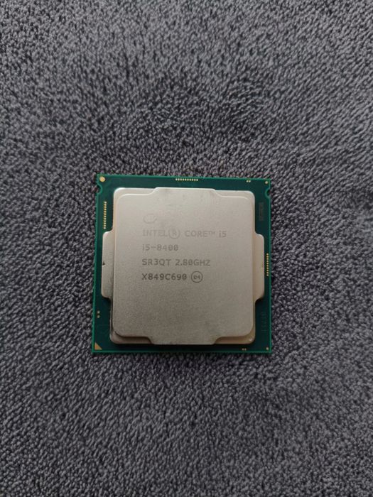 Процессор  Intel Core i5 8400