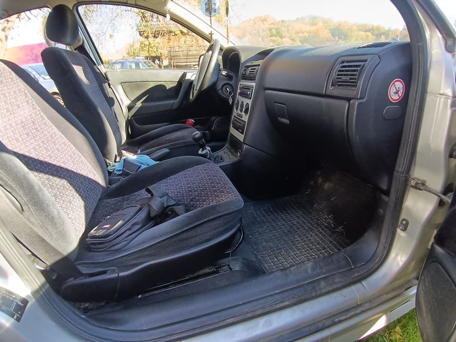 Vand Opel astra g motor 1.6 an fabricatie 2001