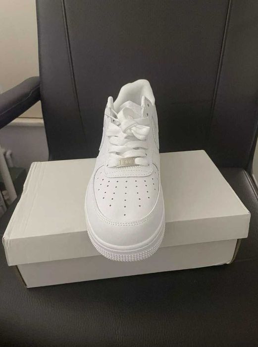 *NOU* Nike Air Force 1 Low Triple White - livrare cu verificare