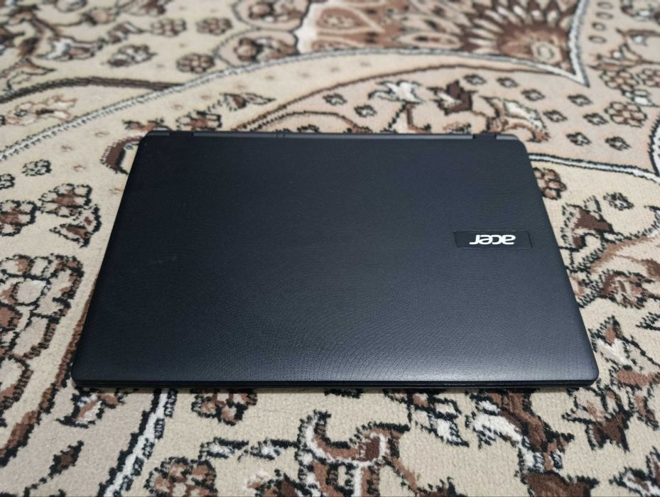 DEYARLI yangi noutbuk sotiladi