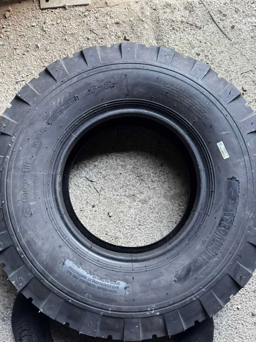новые шины 9.00-16 на 2-ПТС
