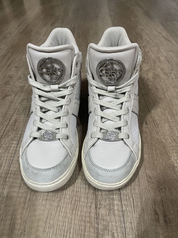 Sneakers GUESS nr 37