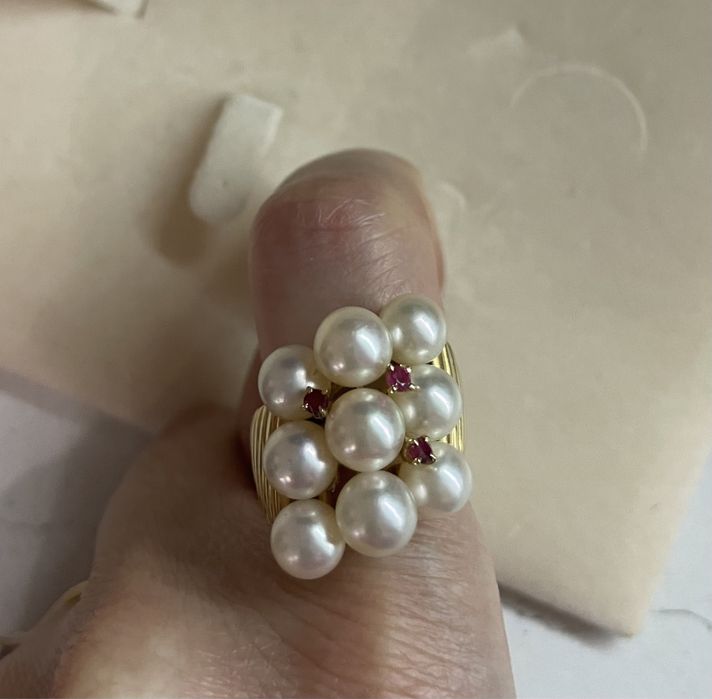 Златен пръстен с перли и рубини 18К