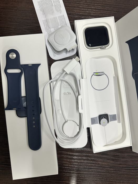 Продается Смарт часы, почти новый, состояние отличное