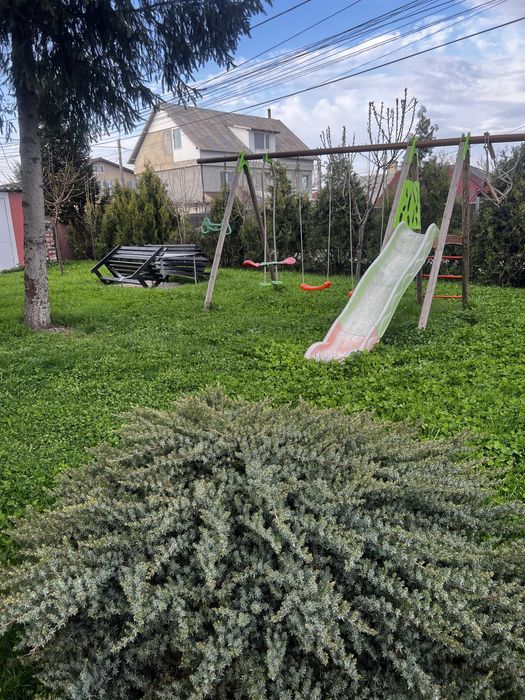 Casă 3 camere +curte 500 mp de închiriat