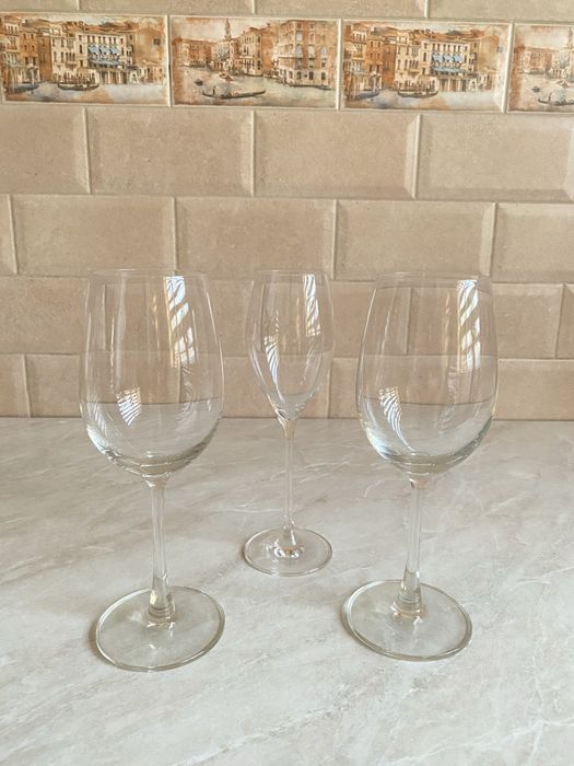 Продам бокалы для вина